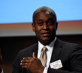 Bostic: Ekonomide yavaşlama sürecek, Fed tarifelerin enflasyon etkisini izliyor