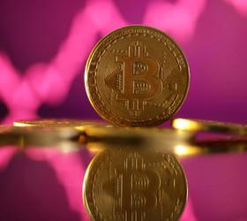 Bitcoin spot ETF'lerinden yedi gün sonra ilk net çıkış