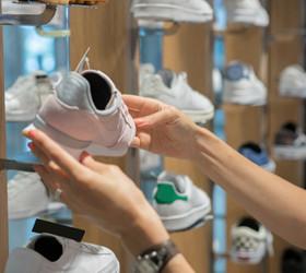Dev ayakkabı üreticileri zor durumda: Nike ve Adidas dahil 76 şirketten Trump'a mektup