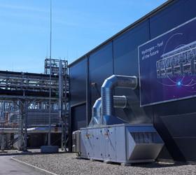 Dünyanın ilk ticari ölçekli e-metanol tesisi Danimarka'da açıldı