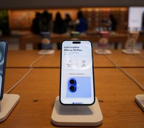 Trump, Apple'ı tehdit etti: Yüzde 25'lik tarife korkusu, 70 milyor dolarlık hisse eritti