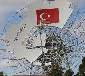 Suriye'nin resmi haber kanalı Türksat üzerinden yayına başladı
