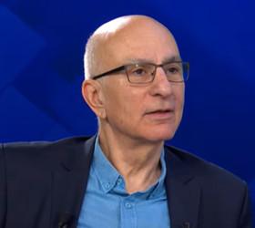 Mahfi Eğilmez'den faiz yorumu: Enflasyon haziranda yüzde 2,5 üstü çıkarsa temmuzda beklemek lazım