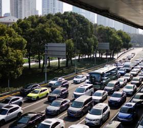 Çin’den sıfır lüks araçlara yeni vergi kararı