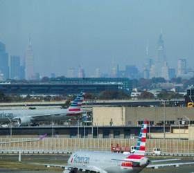New York JFK Havalimanı'nda kalkışlar durduruldu
