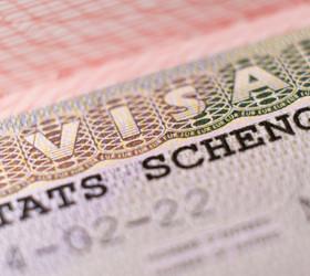 Türk vatandaşlarına Schengen vizesi kolaylığı: Bakan Bolat'tan açıklama