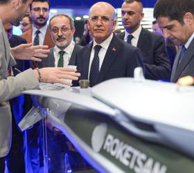 Bakan Şimşek, IDEF 2025'te konuştu
