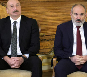 Beyaz Saray'daki zirvede Azerbaycan ile Ermenistan "barış için" ortak deklarasyona imza attı