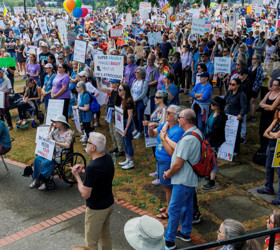 ABD’de “Emek Günü” gösterileri: İşçiler Trump ve milyarderleri protesto etti