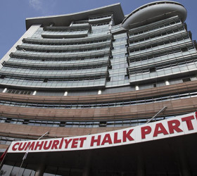 CHP İstanbul Kongresi iptal edildi, il yönetimi görevden alındı