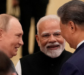 Trump: Hindistan ve Rusya'yı en karanlık ve derin Çin'e kaptırdık