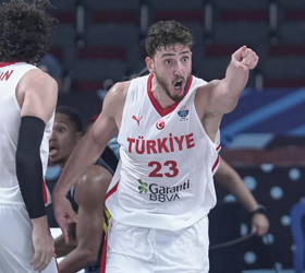 12 Dev Adam'ın çeyrek finaldeki rakibi Polonya oldu