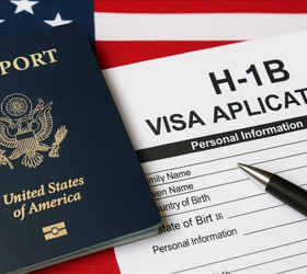 ABD'nin H-1B vizesine halihazırda sahip olanlar 100 bin dolarlık yeni başvuru ücretinden etkilenmeyecek