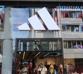 Adidas rekabet soruşturmasında sözlü savunma yaptı