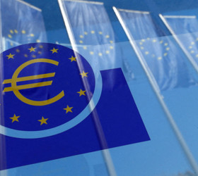 Avrupa Merkez Bankası: Ticari şoklar enflasyon baskısı yaratmadı, faiz indirimi için alan oluştu