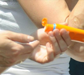 Avustralya’da 18 güneş kreminin satışı durduruldu