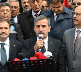 Türkiye Kamu-Sen'den memur ve emeklilere "ek zam" talebi