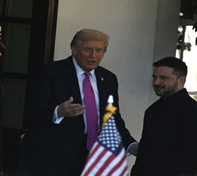 Zelenskiy ile bir araya gelen Trump: "Savaş bitsin istiyoruz"