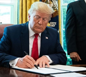 Trump'tan ithal kamyon ve otobüslere vergi