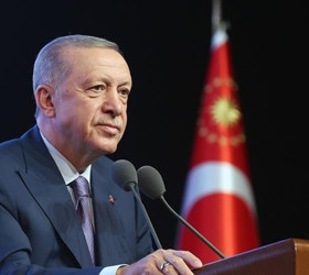 Cumhurbaşkanı Erdoğan: Finans sektörü ekonomi programının merkezinde
