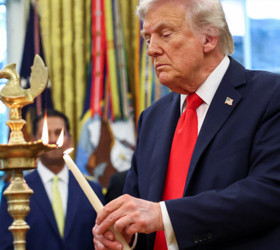 Tarihte emsali yok: Trump, Adalet Bakanlığı’ndan 230 milyon dolar tazminat istiyor