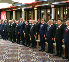 Mehmet Şimşek ile Ali Babacan, 29 Ekim resepsiyonunda bir araya geldi