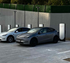 Tesla, Türkiye’de şarj ağını genişletiyor: 6 yeni lokasyon ve 60 ünite yolda