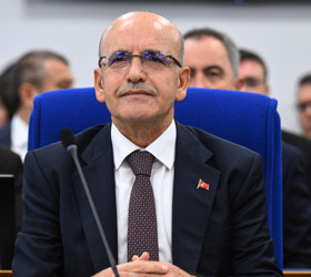 Şimşek: Yaygın kanaatin aksine vergi yükümüz yüksek değil