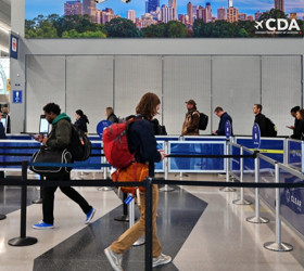 ABD'de uçuş iptalleri yüzde 6'ya yükseldi: "Hükümet açılsa bile aksaklık sürecek"