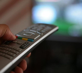 RTÜK araştırması: Yaşlılar günde 5 saati TV karşısında geçiriyor, televizyon hala en güvenilir haber kaynağı