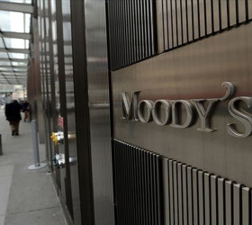 Moody's'ten İtalya'ya 23 yıl sonra ilk not artışı