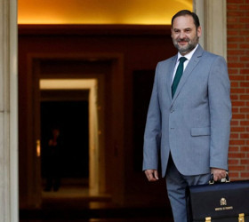 24 yıl hapsi isteniyor: İspanya'da eski bakan maske yolsuzluğu soruşturmasında tutuklandı