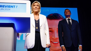 Fransa'da yolsuzluktan suçlu bulunan Le Pen'e 15 ay siyasetten men yasağı verildi