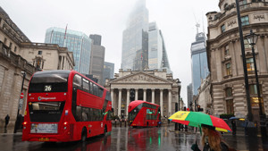 İngiltere'de enflasyon yüzde 3,4'e yükseldi