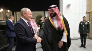 Putin ve Muhammed bin Selman petrol piyasalarını görüştü