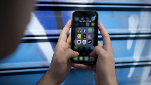 Çekya'da sosyal medya çıkışı: 15 yaş altına yasak gündemde