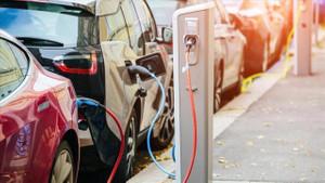Elektrikli araçlar için hızlı şarj altyapısında ikinci destek çağrısı: 500 milyon TL’lik bütçeyle 536 ünite kurulacak