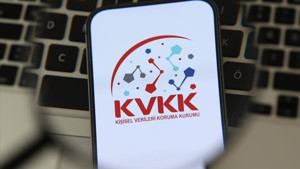 Bir program indirildi, 797 sunucu etkilendi! KVKK’dan 1 milyon liralık ceza
