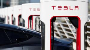 Tesla, Avrupa'da kan kaybetmeye devam ediyor: Satışlar yüzde 30 düştü