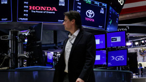 Japon otomotiv devleri eriyor: Toyota, son 2 senenin en düşüğünde