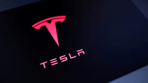 Tesla’nın enerji birimi İngiltere’de elektrik tedarik lisansı aldı