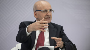 Bakan Şimşek: İhracat güçlü ama ikinci çeyrekte dalgalanma kapıda
