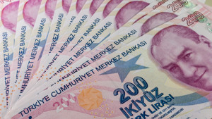 Hazine nakit dengesi ağustosta açıktan fazlaya geçti