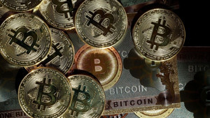 Bitcoin 78.500 doların altına geriledi, günlük grafikte "golden cross" oluştu