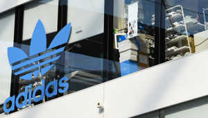İran Savaşı dev markayı etkiledi: Adidas'ın İsrail'deki mağazasına saldırı