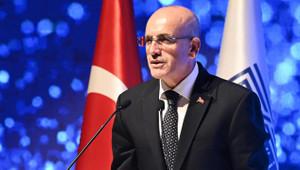 Şimşek: Dezenflasyon programı rayında, hesabınızı buna göre yapın