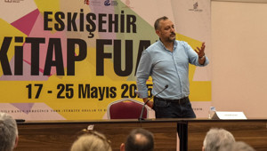 Eskişehir Kitap Fuarı 4. kez kapılarını açtı: Binlerce kitap, yüzlerce yazar, dokuz günlük kültür şöleni başladı
