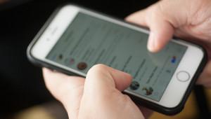 Cep telefonları ellerimizi değiştiriyor