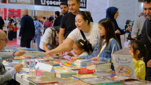 Diyarbakır’da Kitap Şöleni Başladı: Diyarbakır Kitap Fuarı Kapılarını Ziyaretçilere Açtı