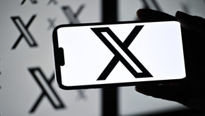 X, büyük müzik şirketlerine dava açtı